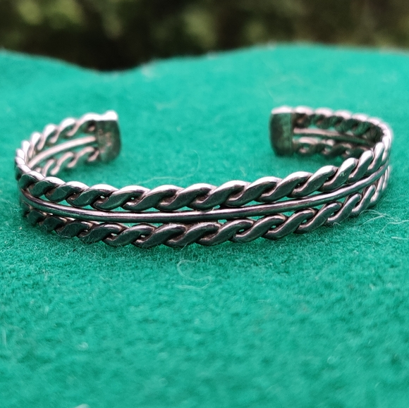 Vintage sterling braided cuff bracelet - Picture 6 of 16